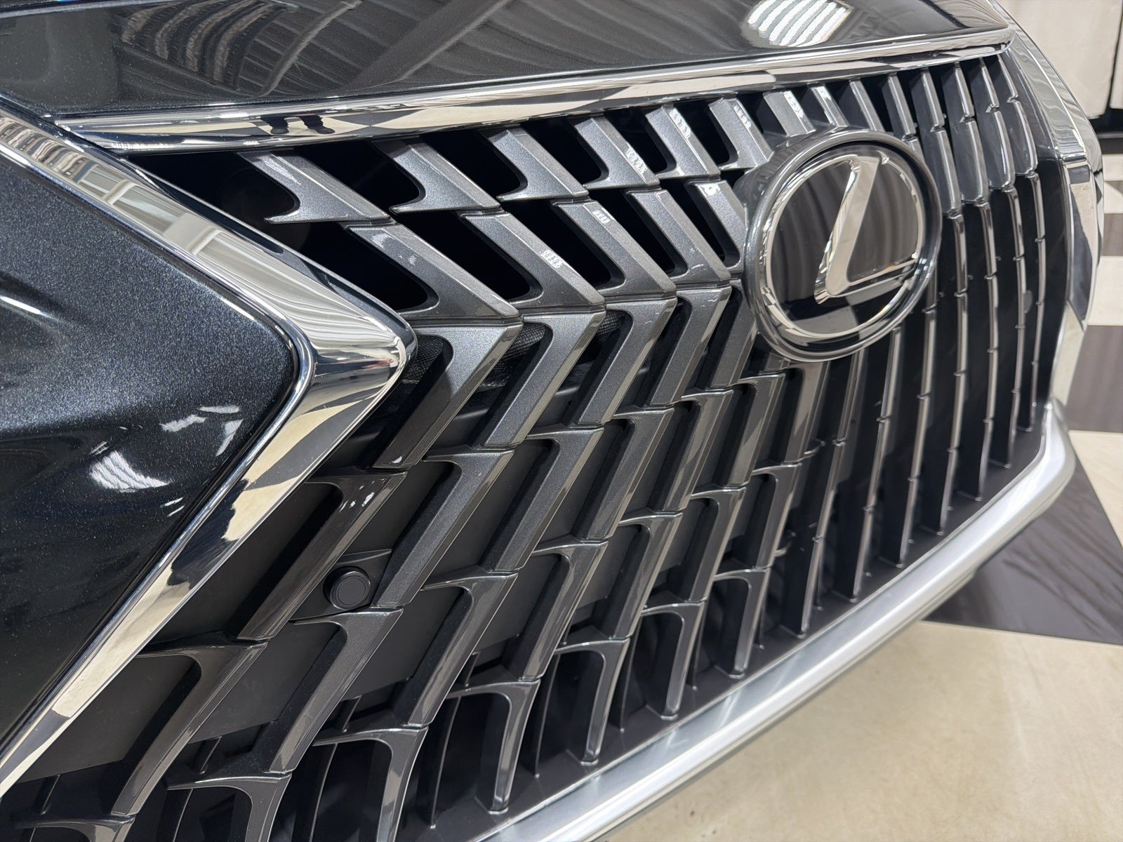 2025 Lexus ES 350