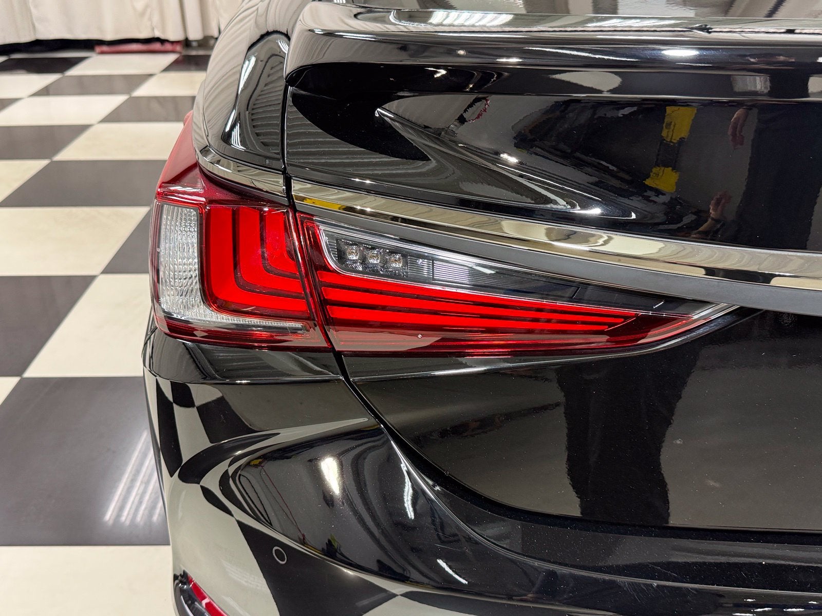 2025 Lexus ES 350 F SPORT
