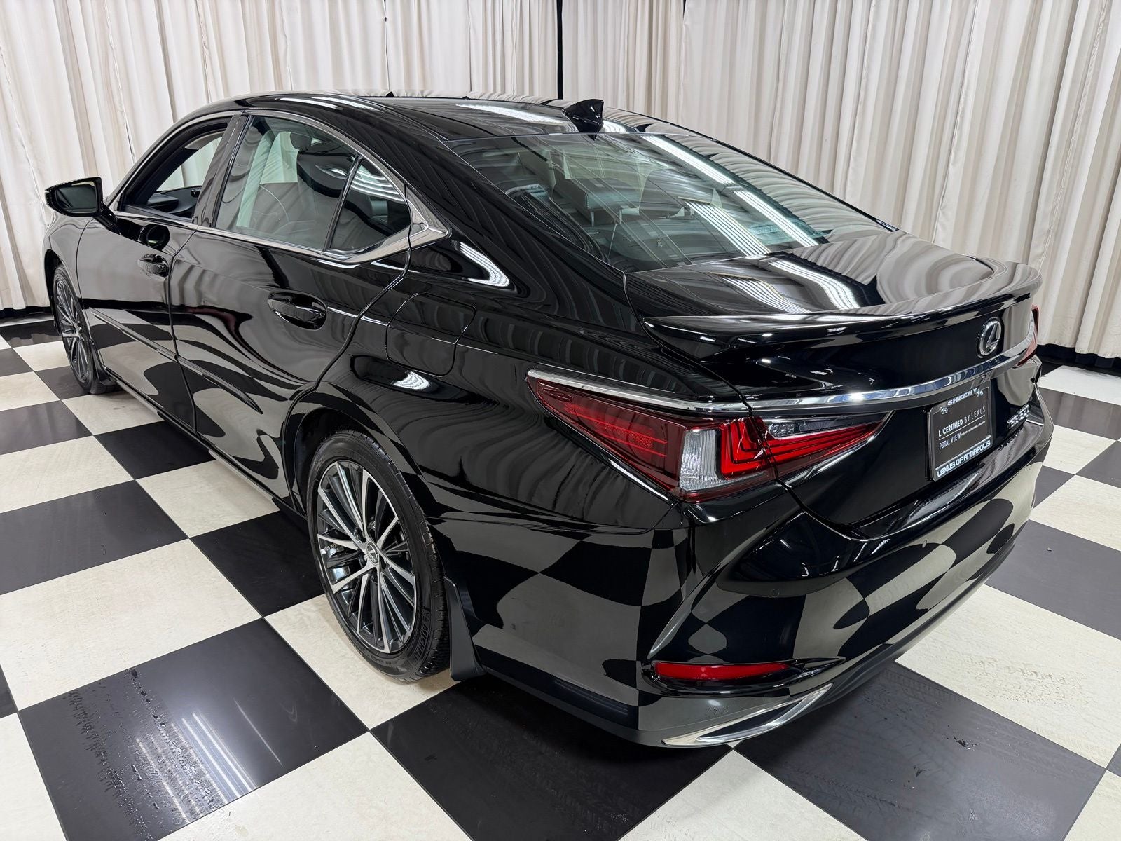 2025 Lexus ES 350