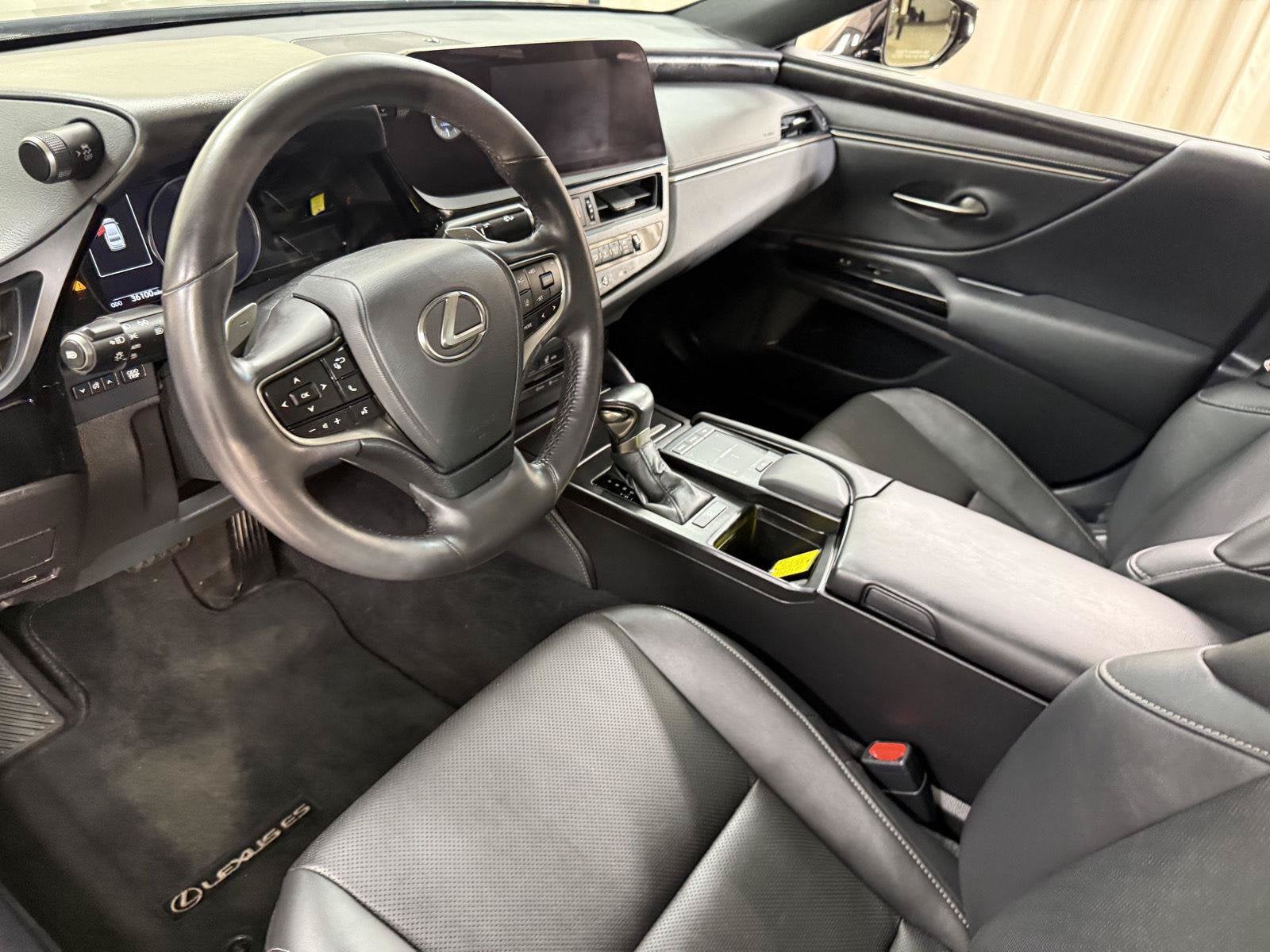 2022 Lexus ES 350