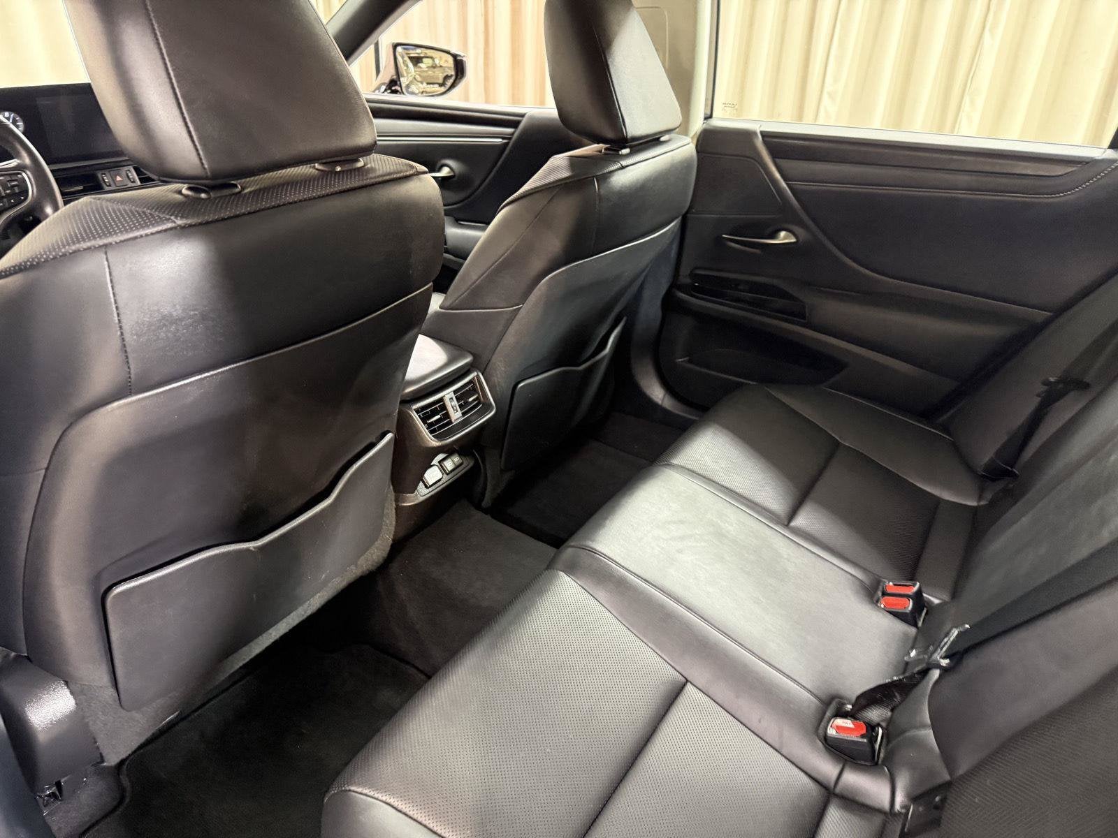 2022 Lexus ES 350