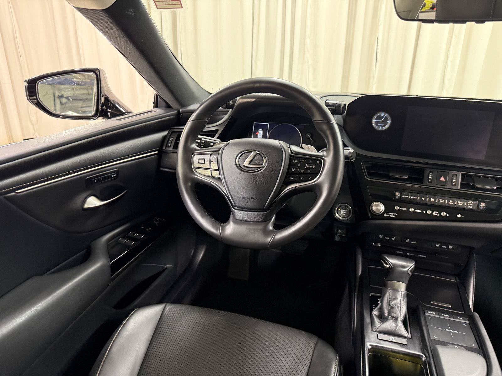 2022 Lexus ES 350