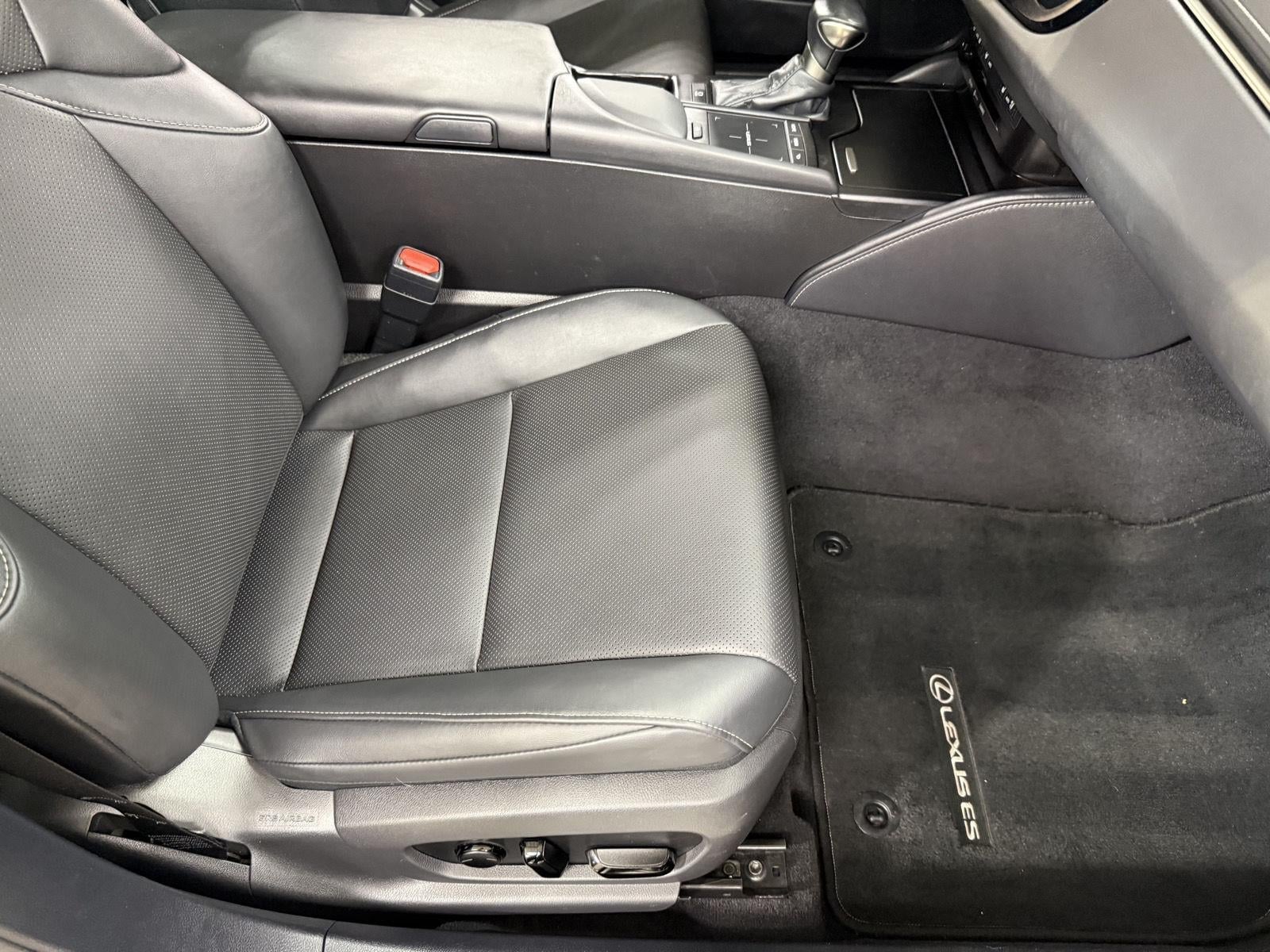 2022 Lexus ES 350