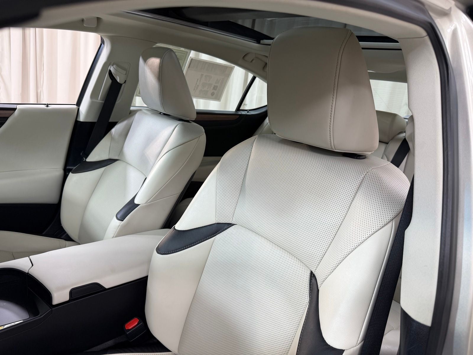 2025 Lexus ES 350