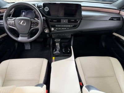 2025 Lexus ES 350