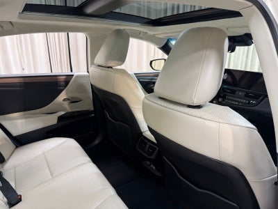 2025 Lexus ES 350