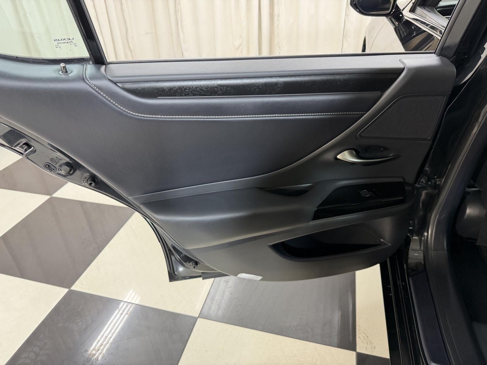 2024 Lexus Es ES 300h Luxury