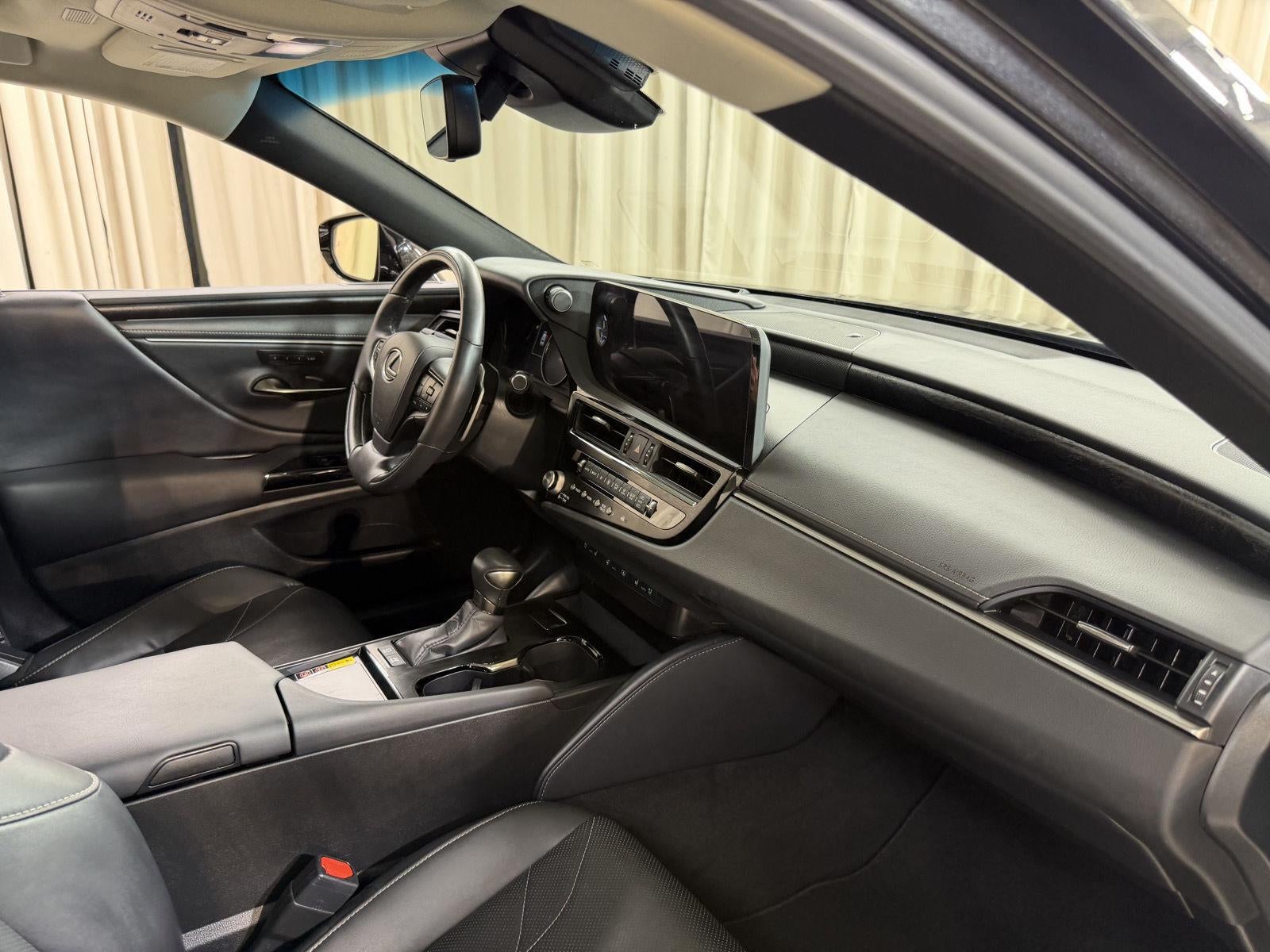 2024 Lexus Es ES 300h Luxury