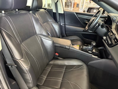 2024 Lexus ES 300h Luxury