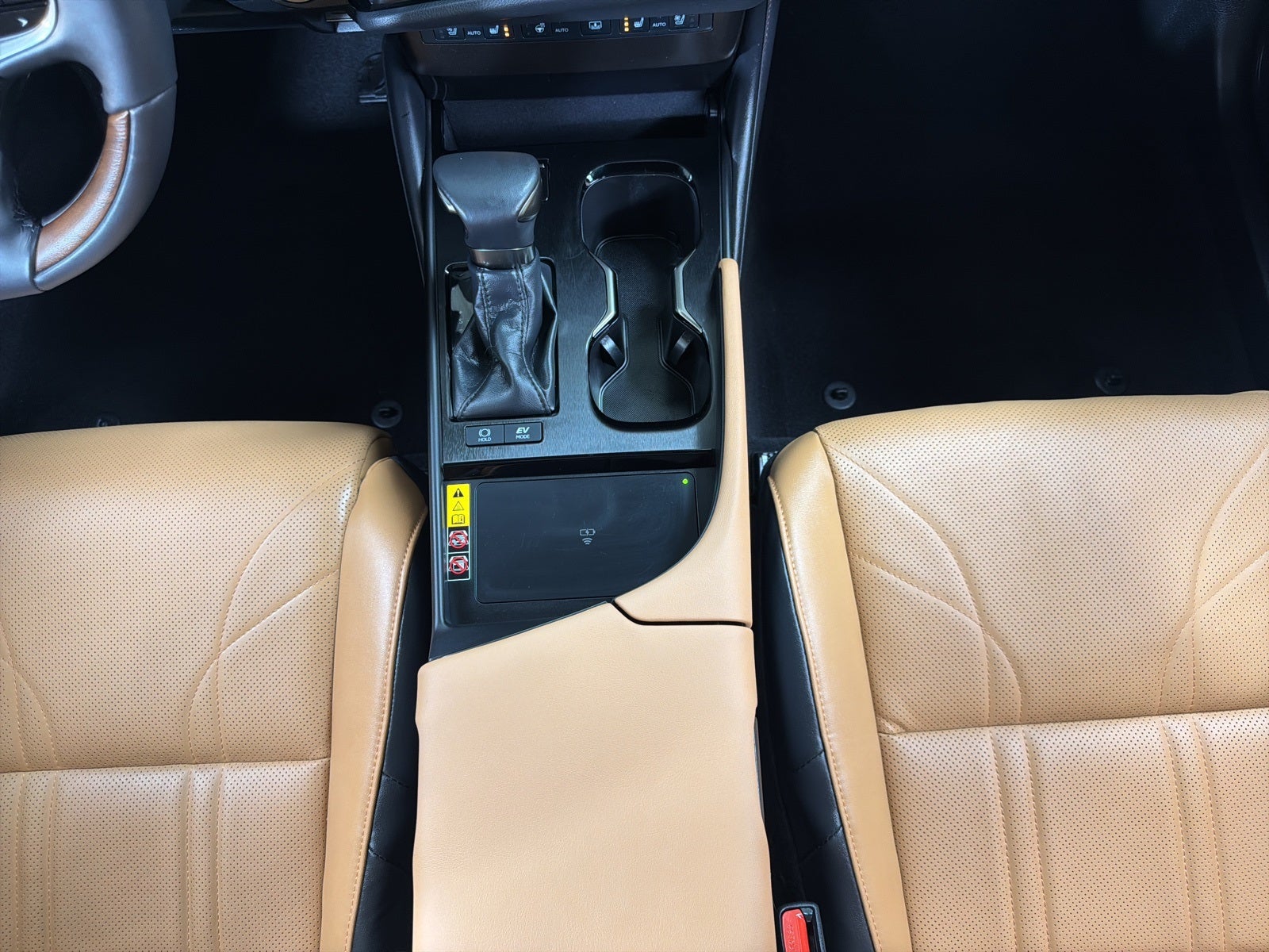 2023 Lexus ES 300h Luxury