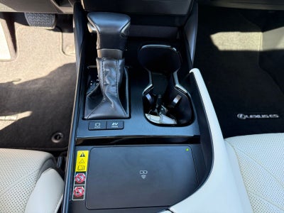 2023 Lexus ES 300h Ultra Luxury