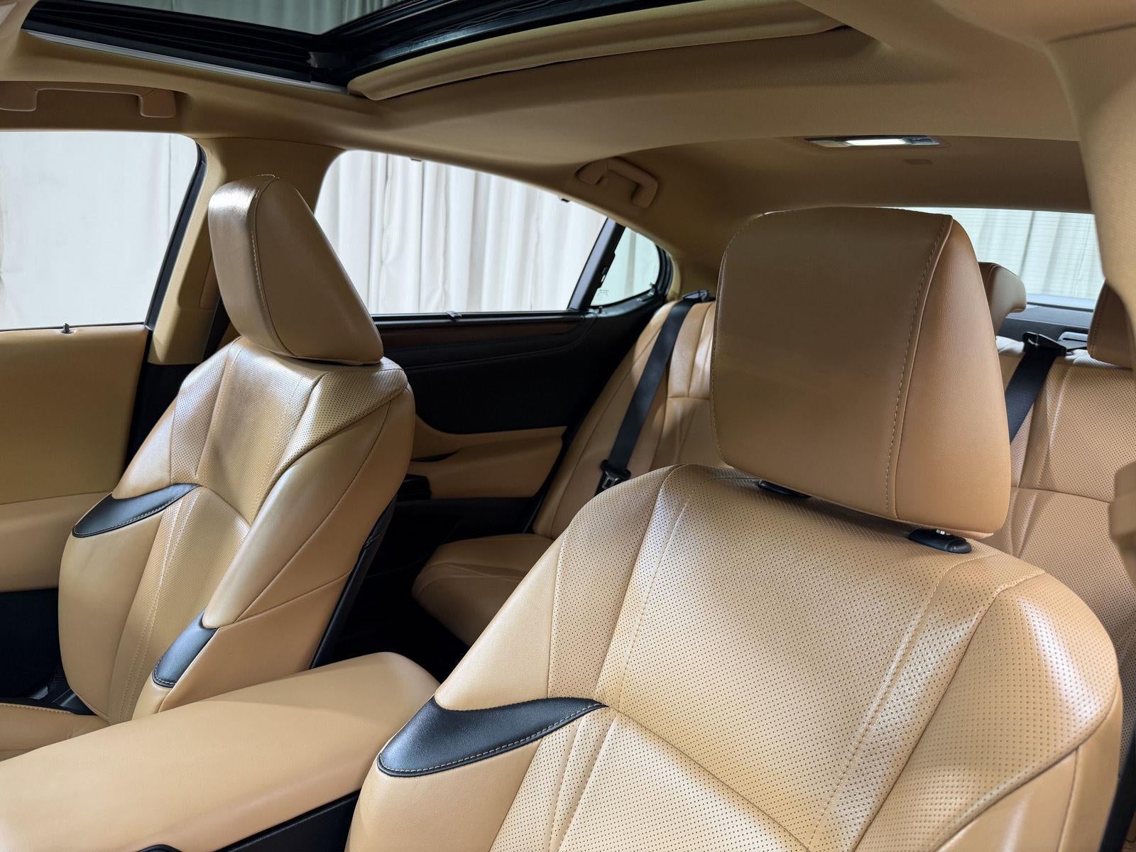 2025 Lexus ES ES 300h Ultra Luxury