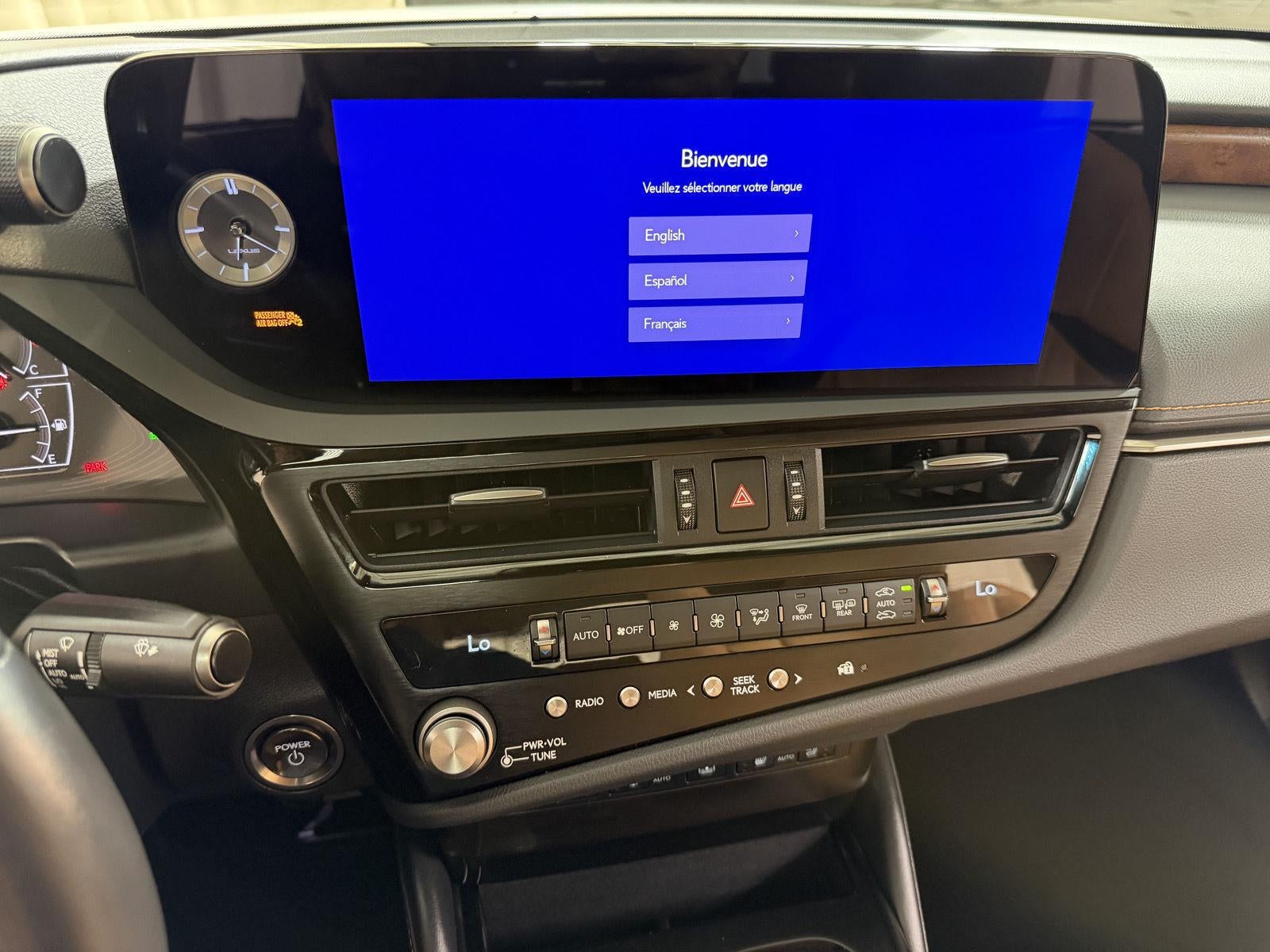 2025 Lexus ES ES 300h Ultra Luxury