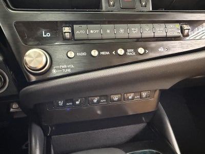 2025 Lexus ES ES 300h Ultra Luxury