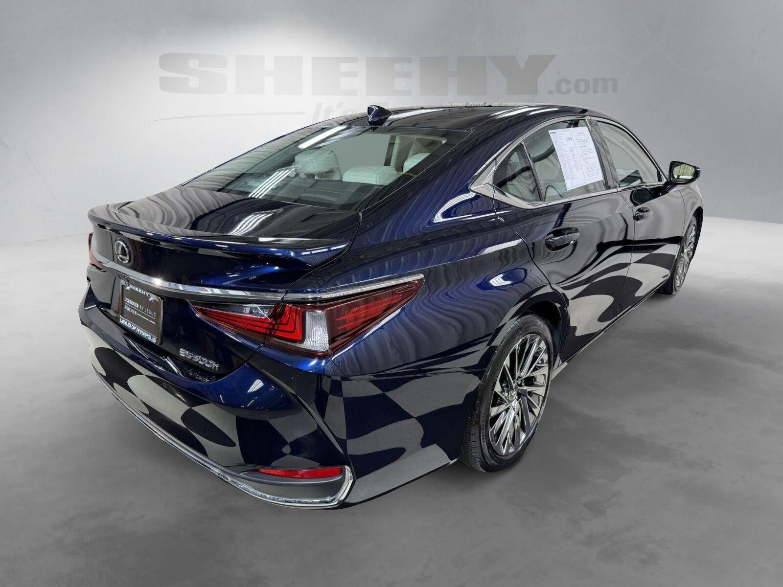 2024 Lexus ES ES 300h Ultra Luxury