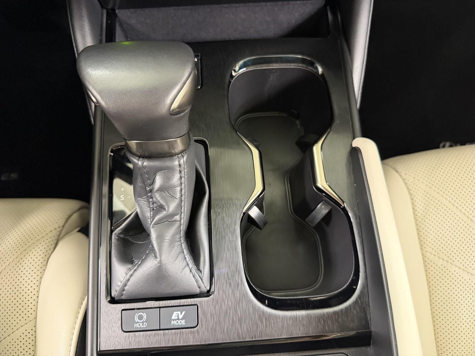 2024 Lexus ES ES 300h Ultra Luxury