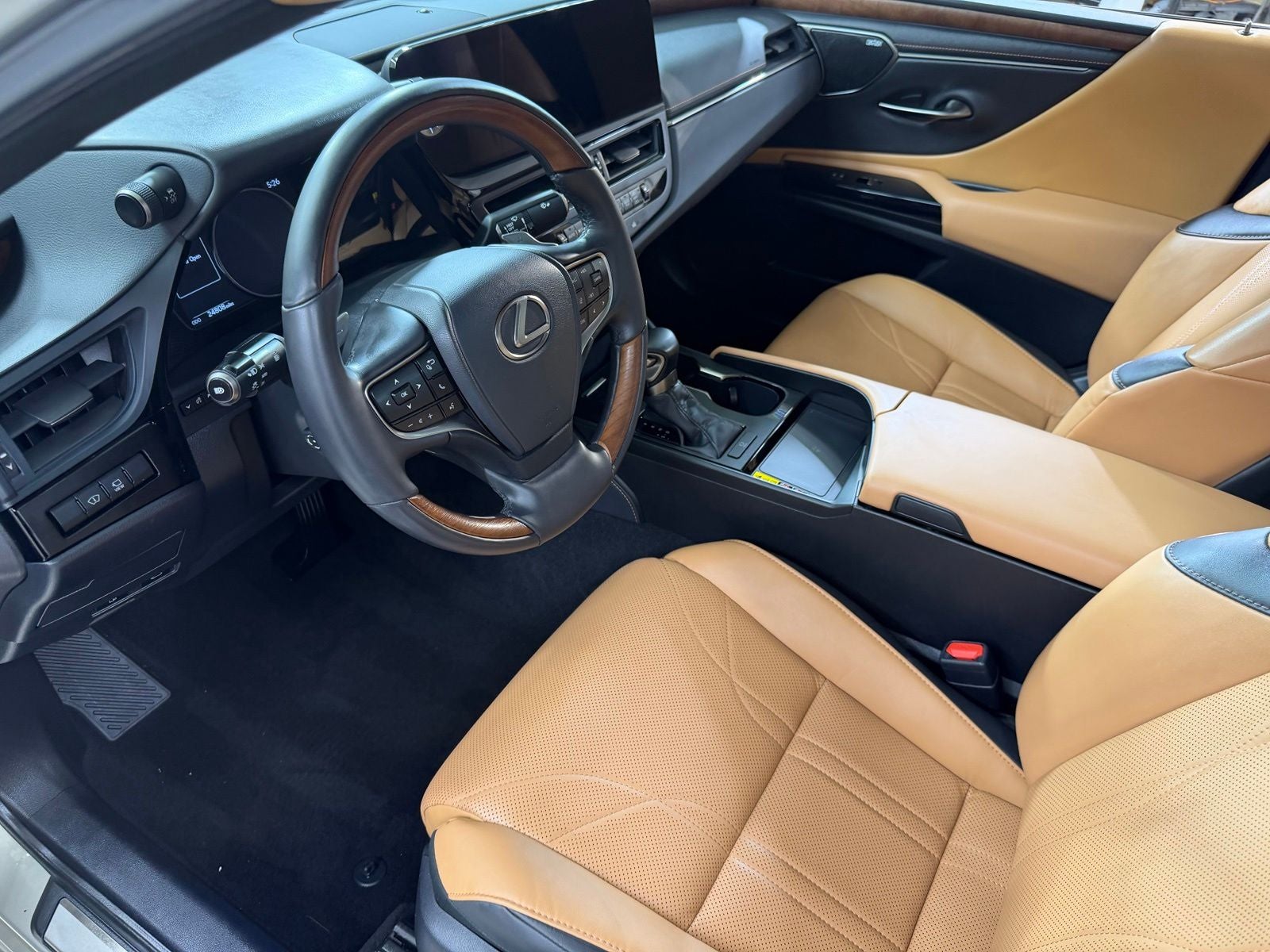 2025 Lexus ES 350 Ultra Luxury