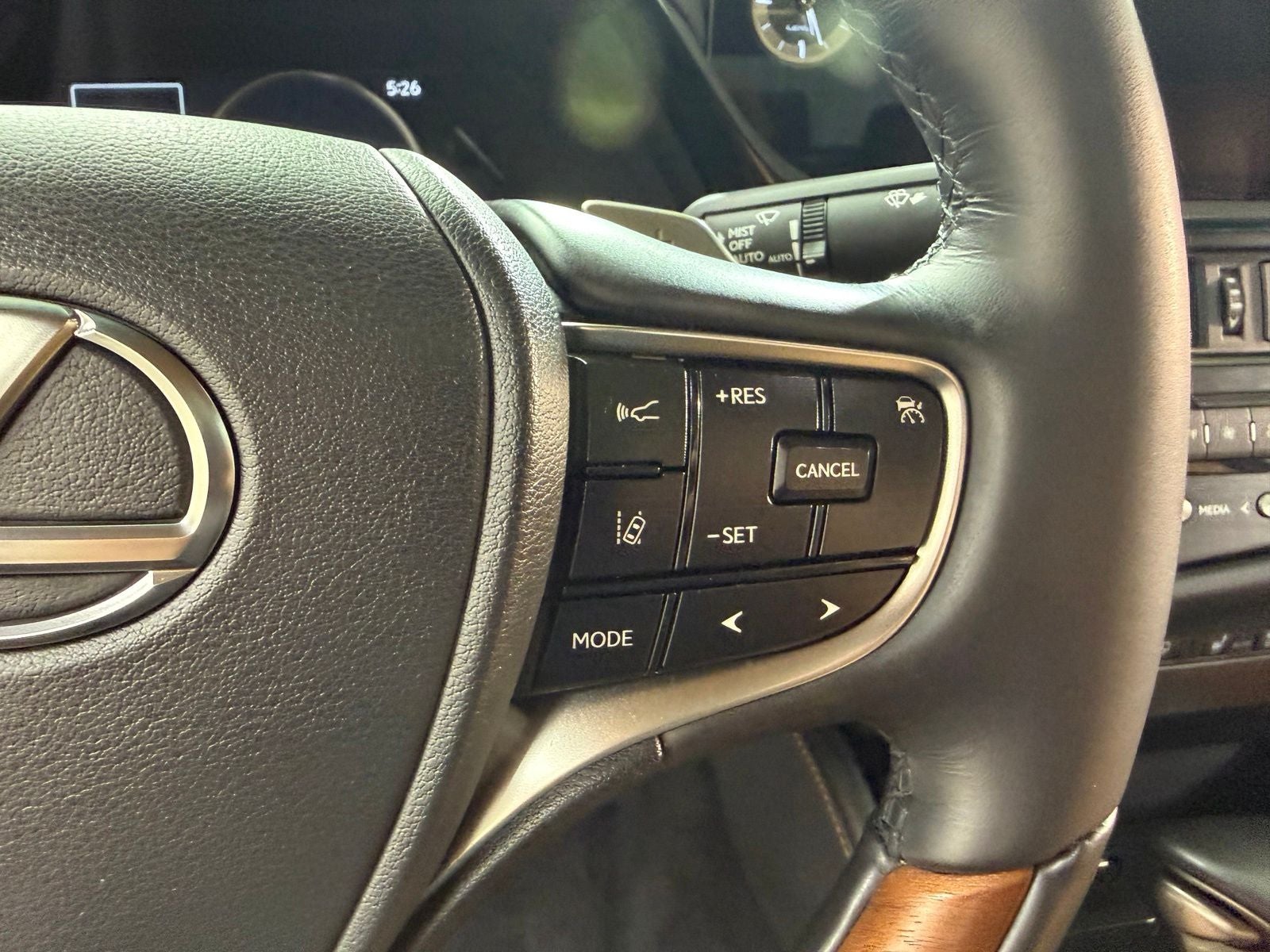 2025 Lexus ES 350 Ultra Luxury