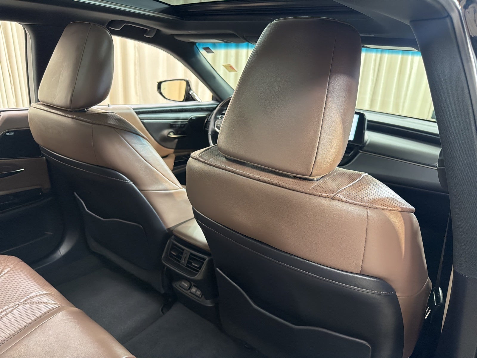 2024 Lexus ES 350 Ultra Luxury