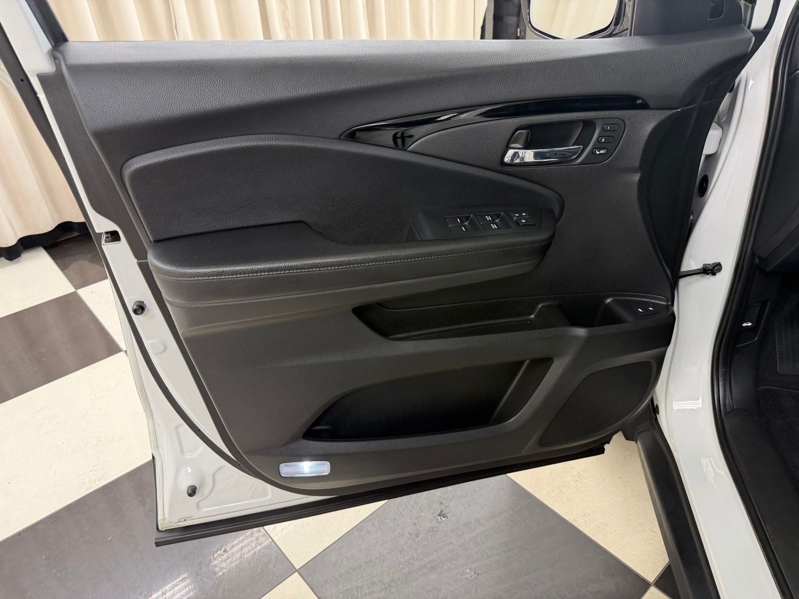 2020 Honda Passport Elite