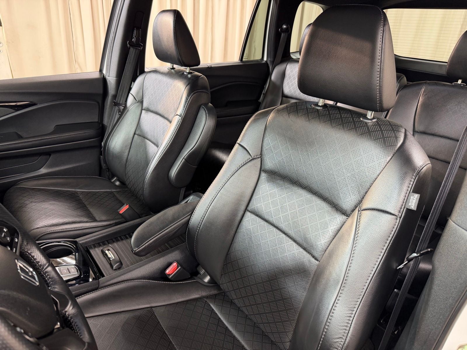 2020 Honda Passport Elite