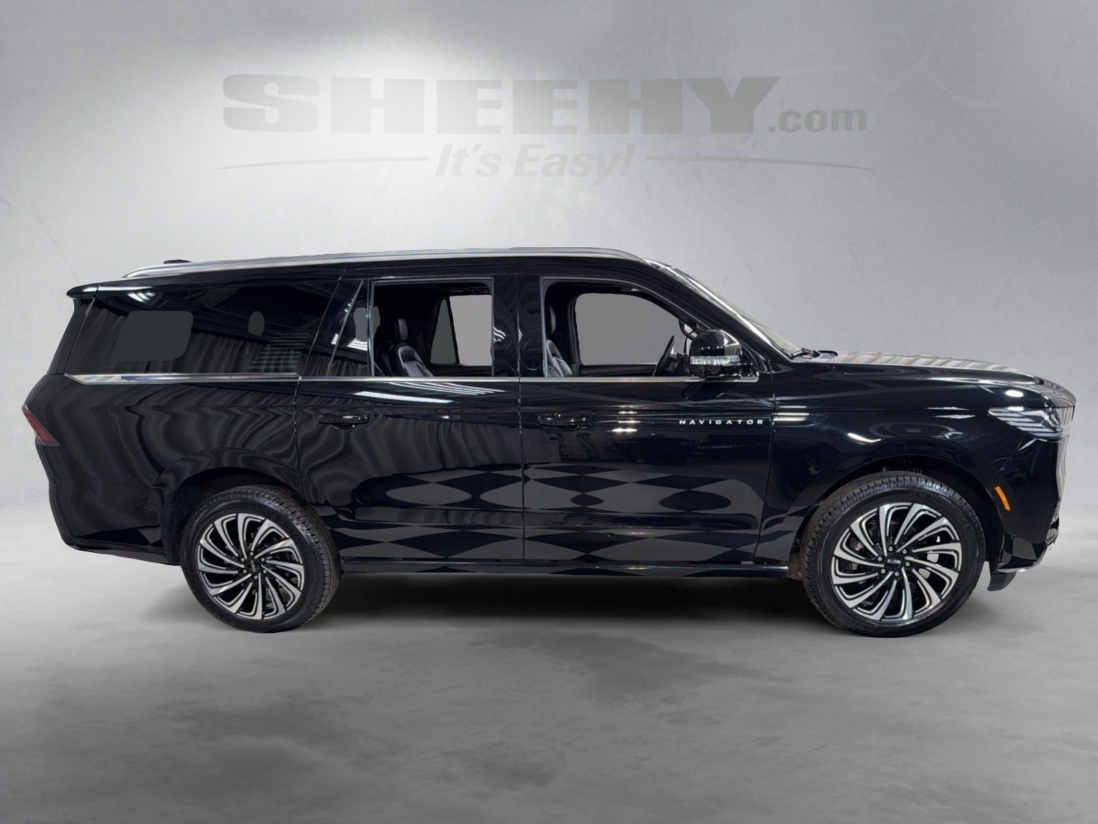 2025 Lincoln Navigator L Black Label