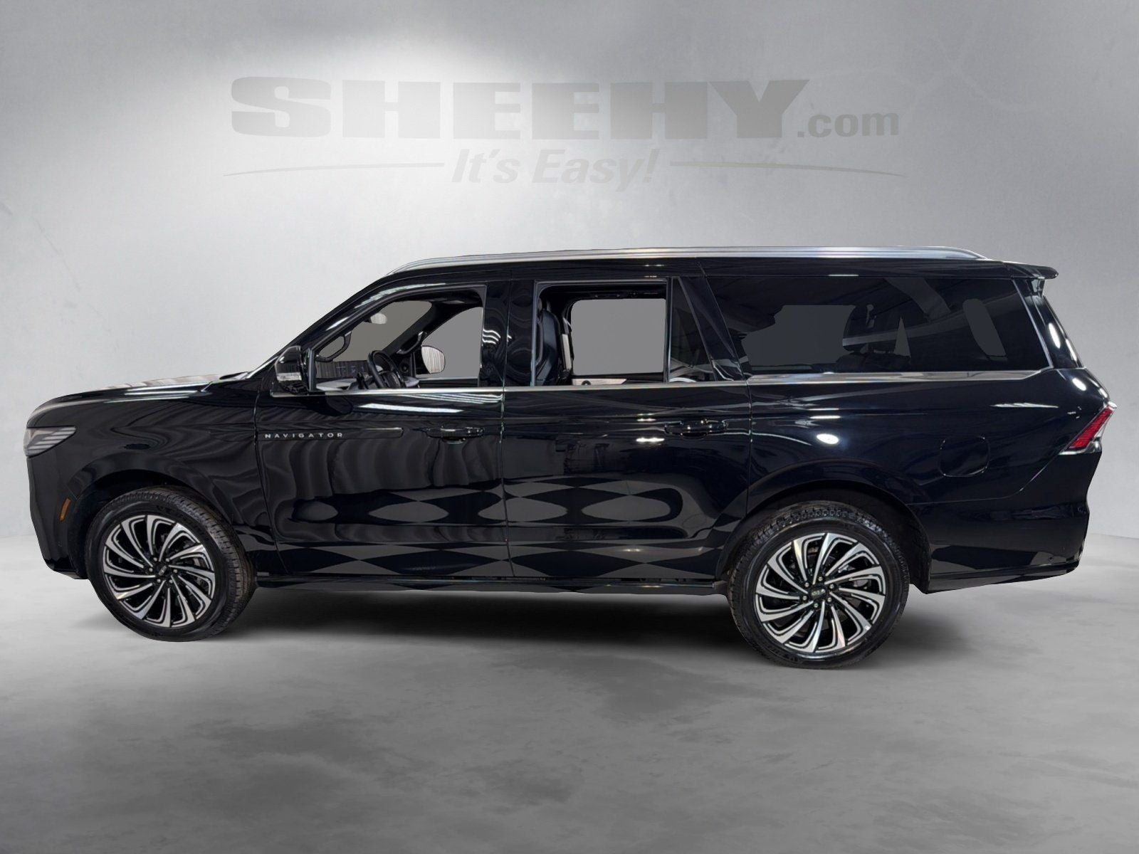 2025 Lincoln Navigator L Black Label