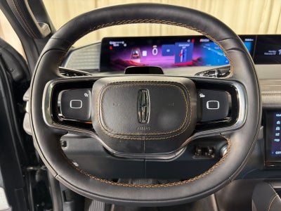 2025 Lincoln Navigator L Black Label