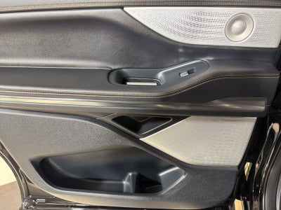 2025 Lincoln Navigator L Black Label