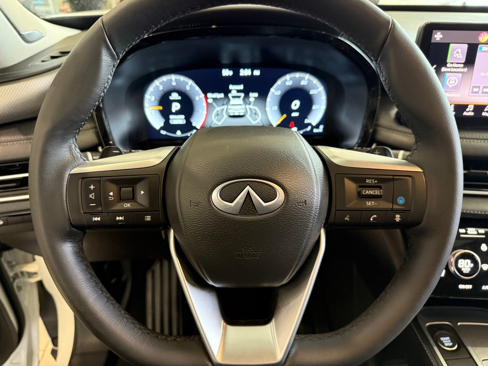 2025 INFINITI QX60 LUXE