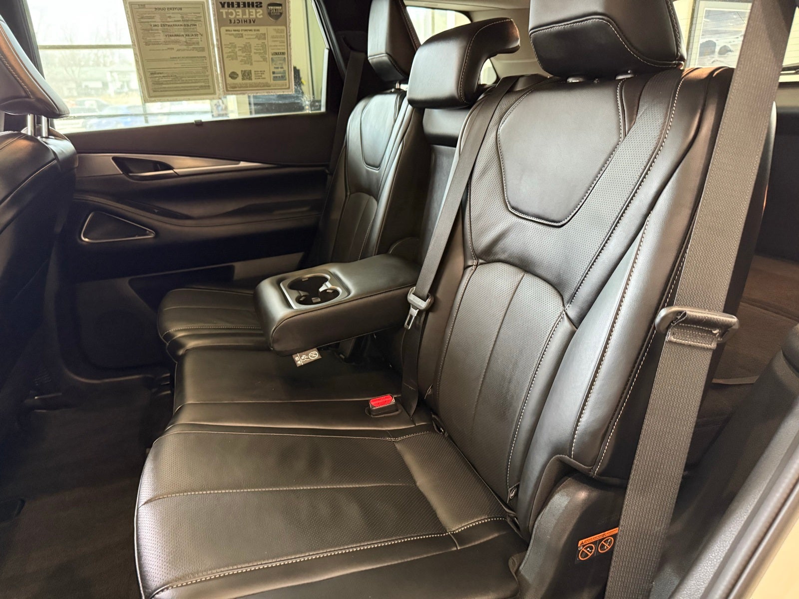 2025 INFINITI QX60 LUXE