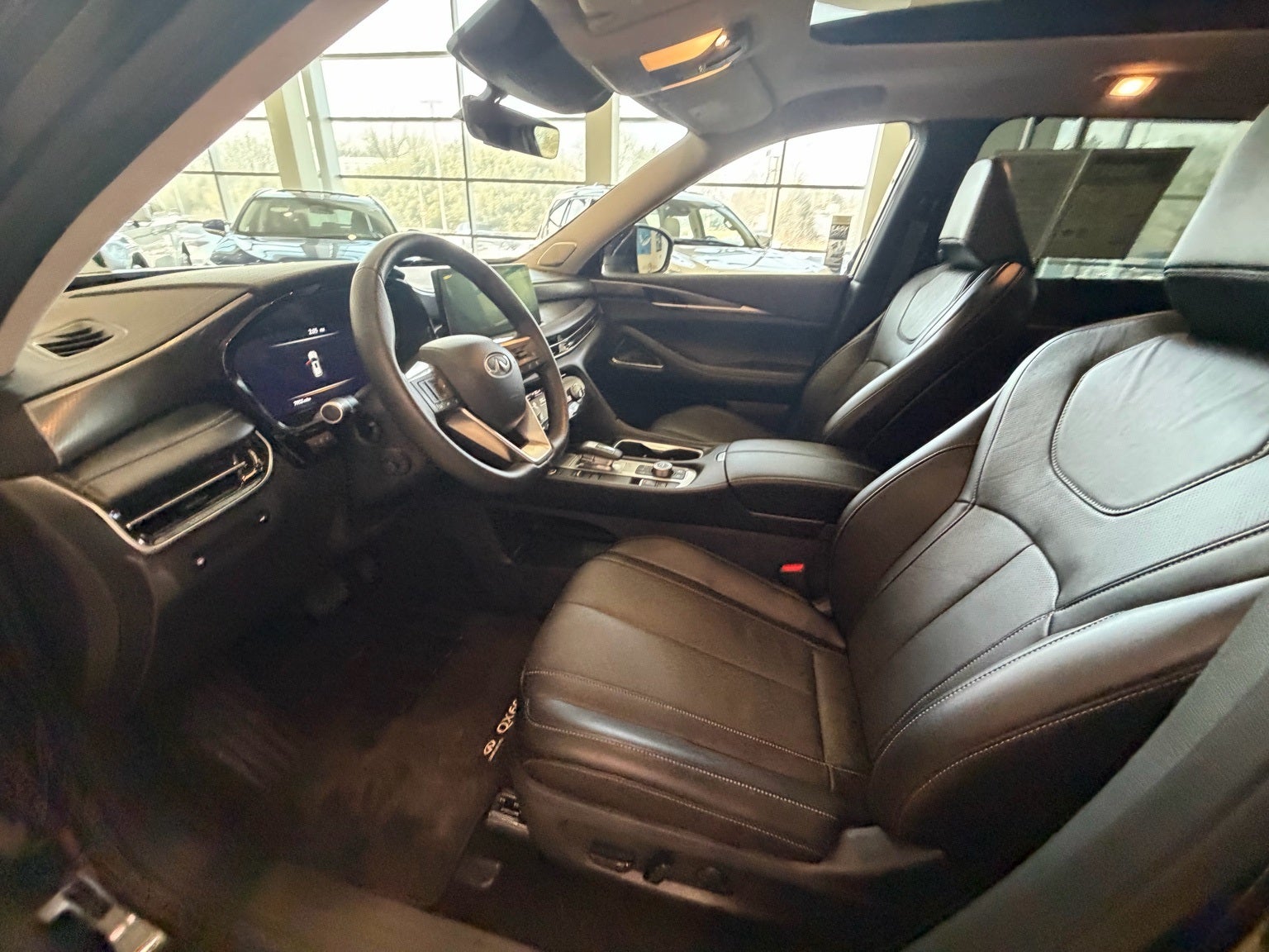 2025 INFINITI QX60 LUXE