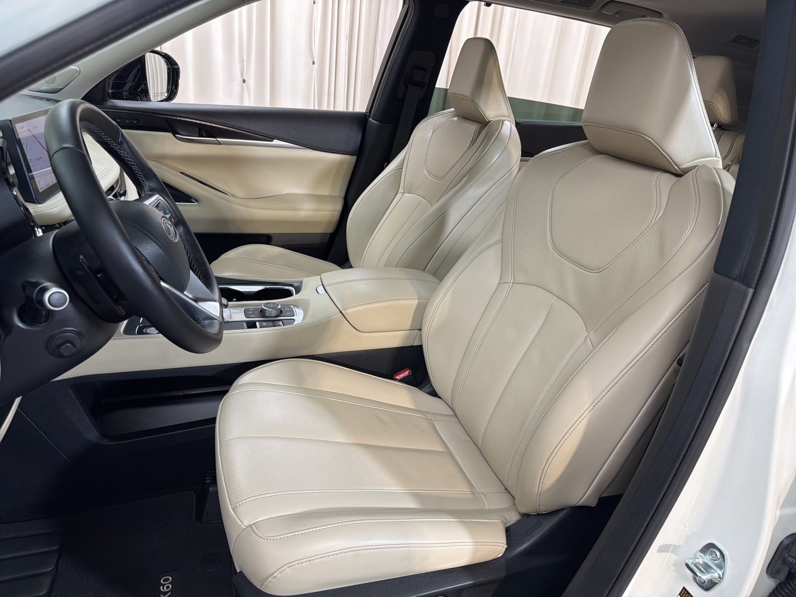 2025 INFINITI QX60 Sensory