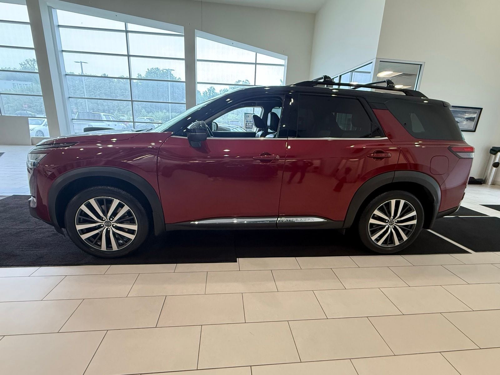 2022 Nissan Pathfinder Platinum