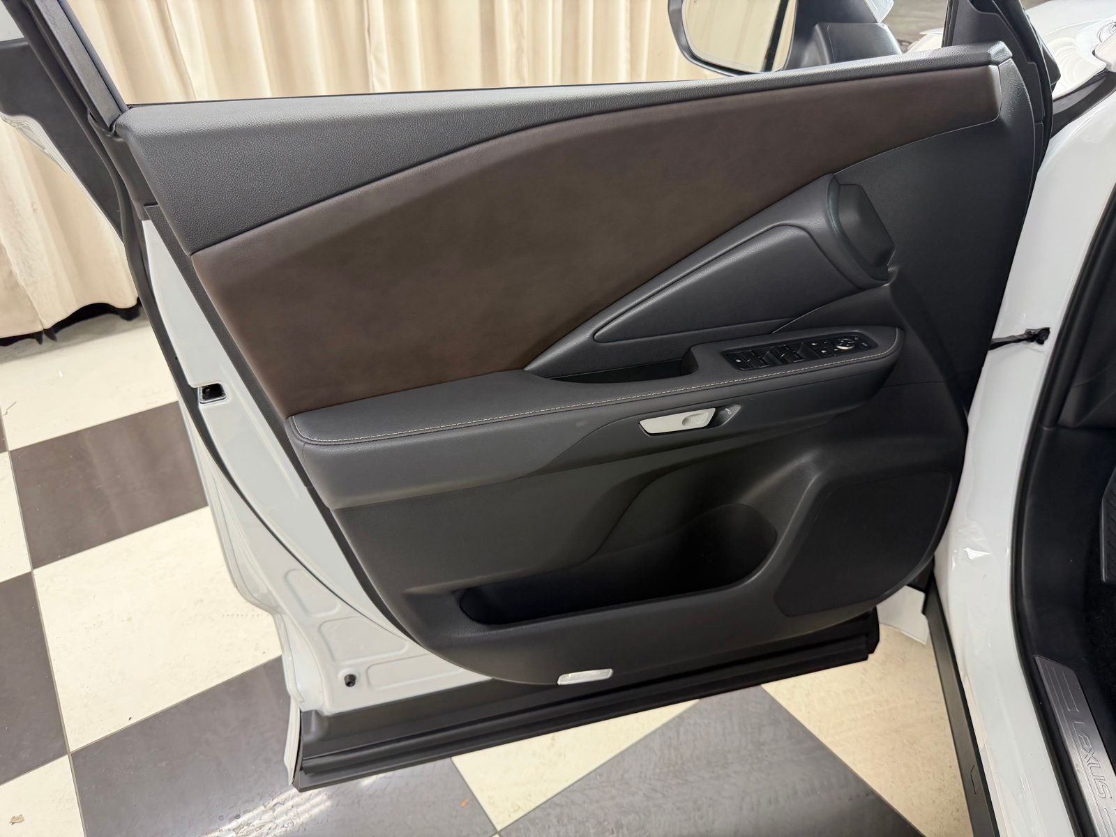 2025 Lexus TX 350 Premium