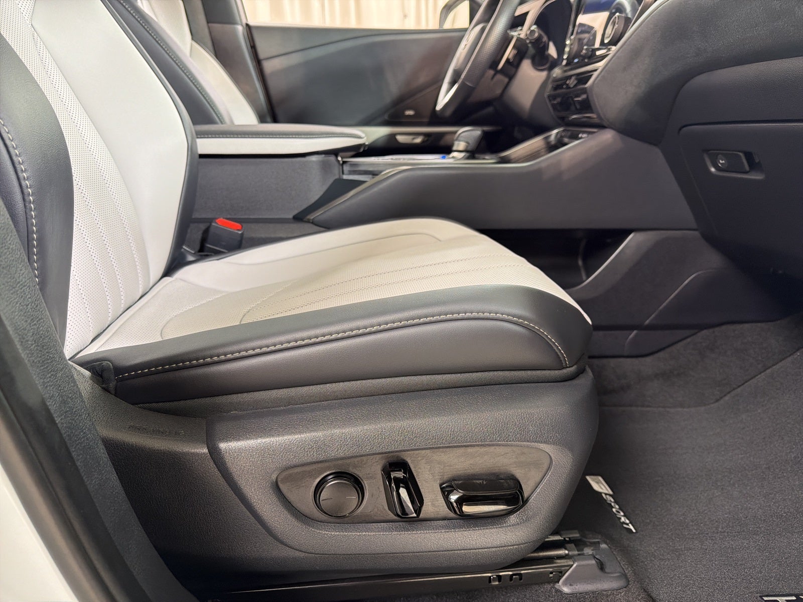 2025 Lexus TX 350 F SPORT Handling