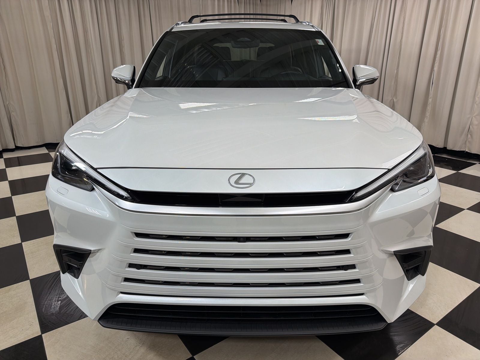 2024 Lexus TX 550h+ Luxury