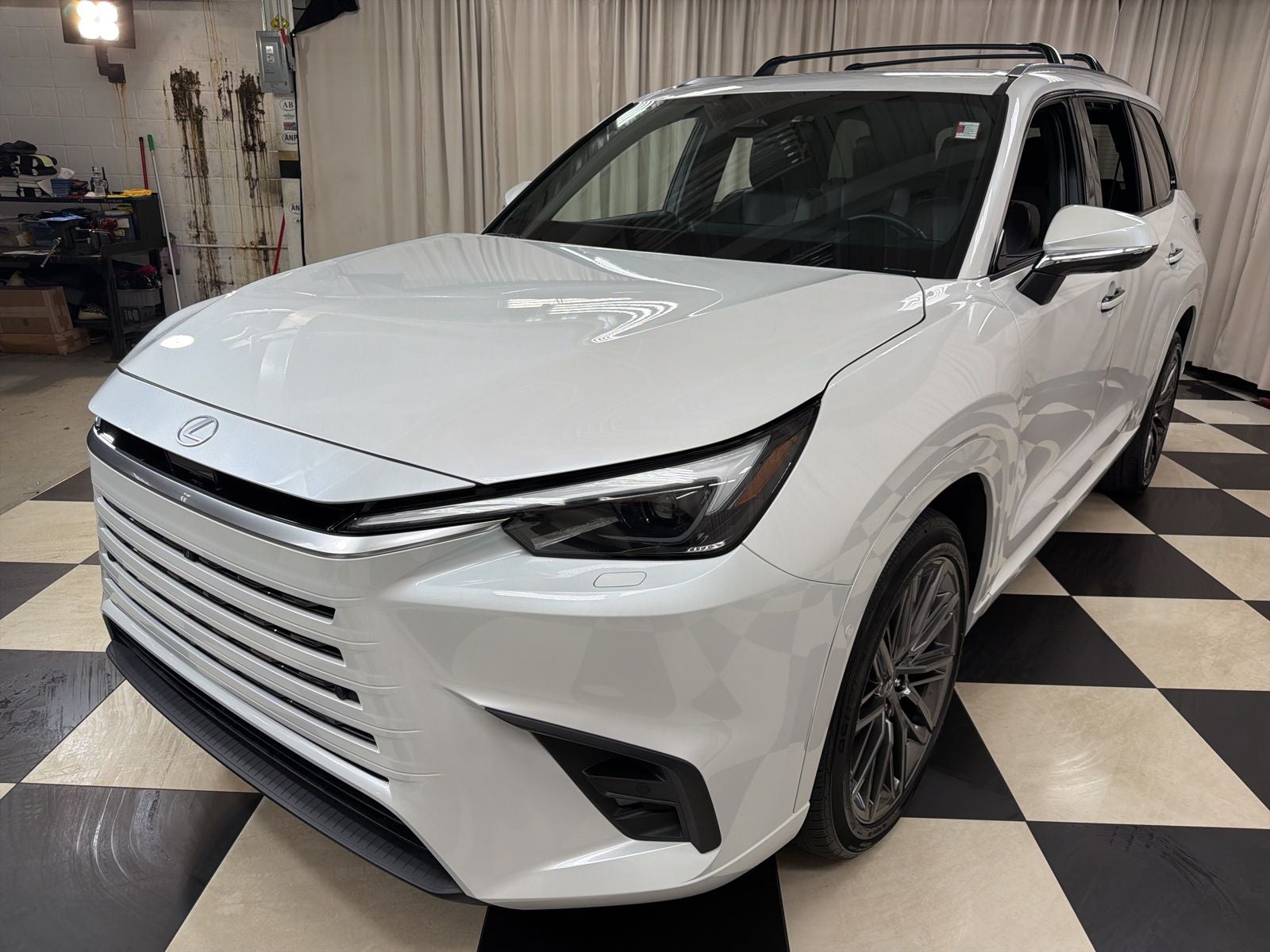 2024 Lexus TX 550h+ Luxury