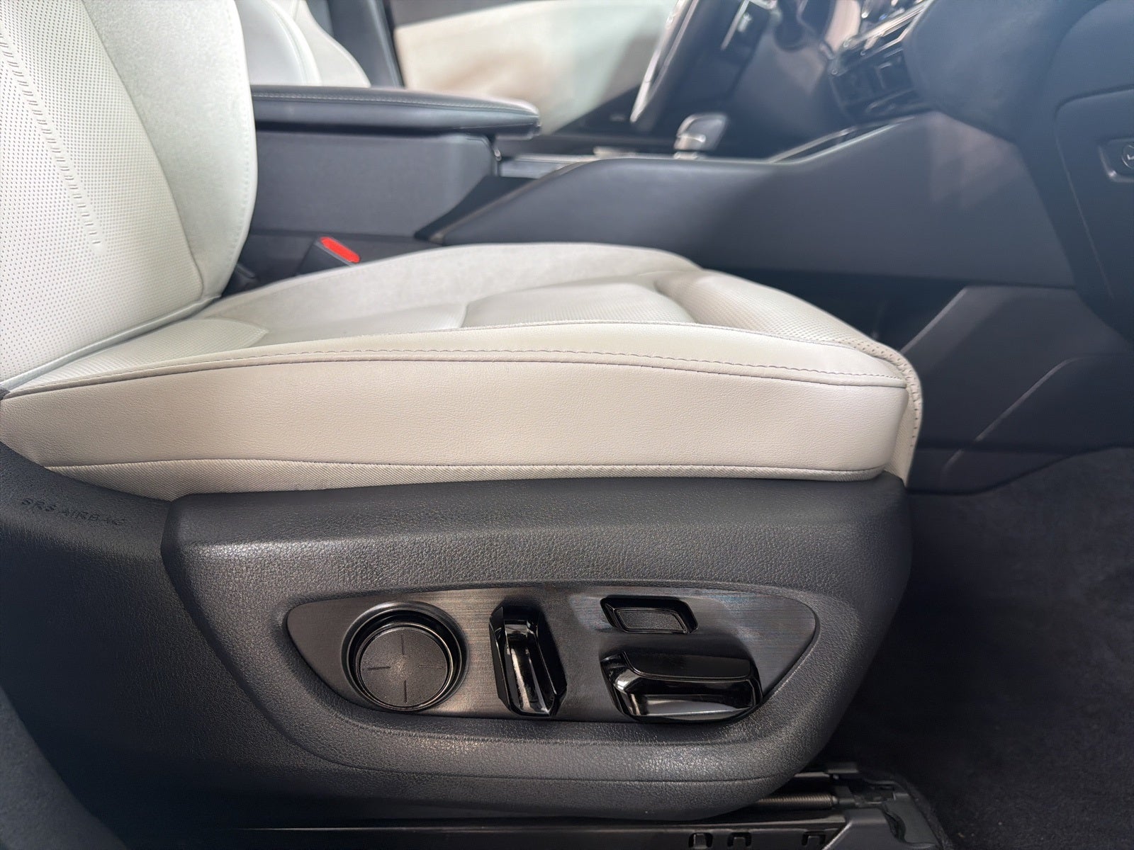 2025 Lexus TX 550h+ Luxury