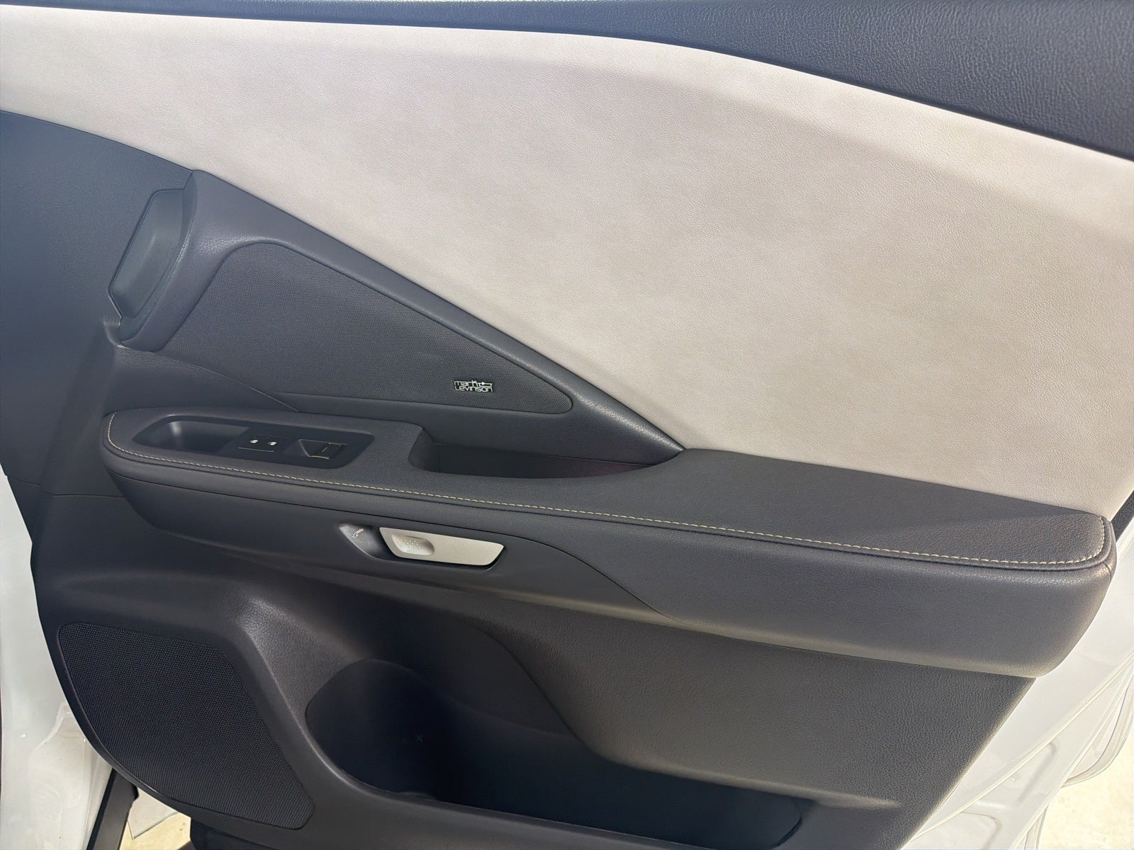 2025 Lexus TX 550h+ Luxury