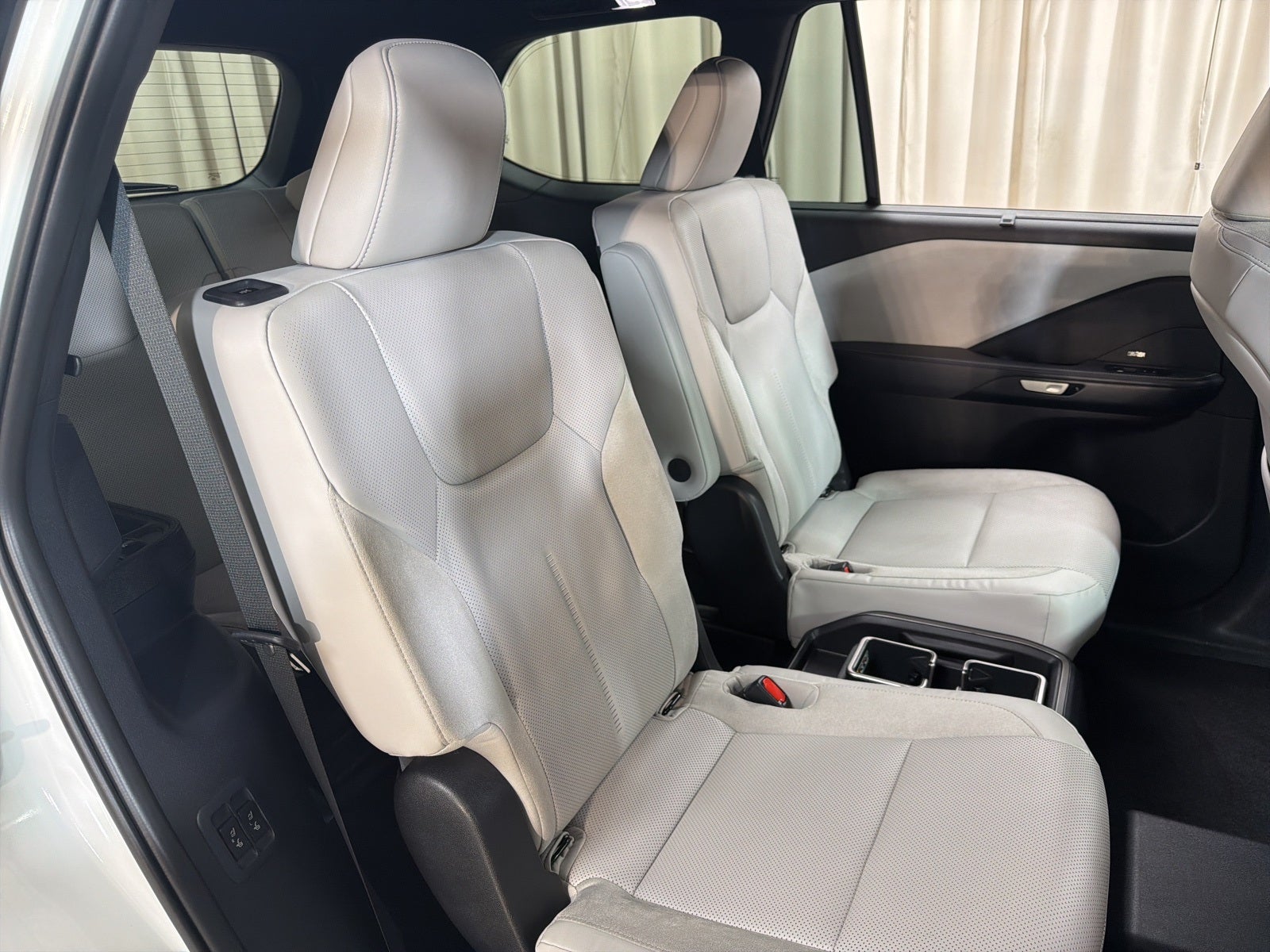 2025 Lexus TX 550h+ Luxury