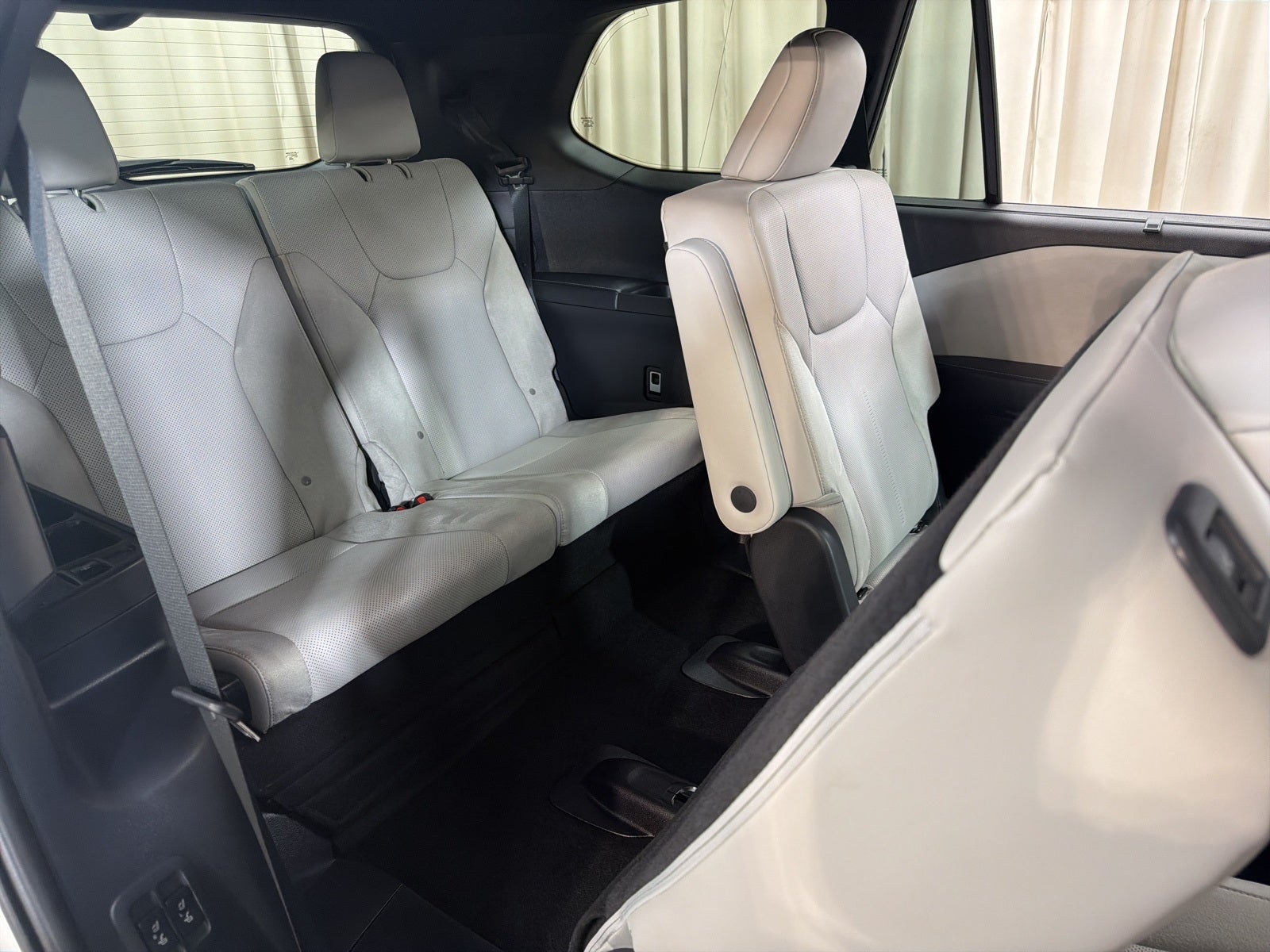 2025 Lexus TX 550h+ Luxury