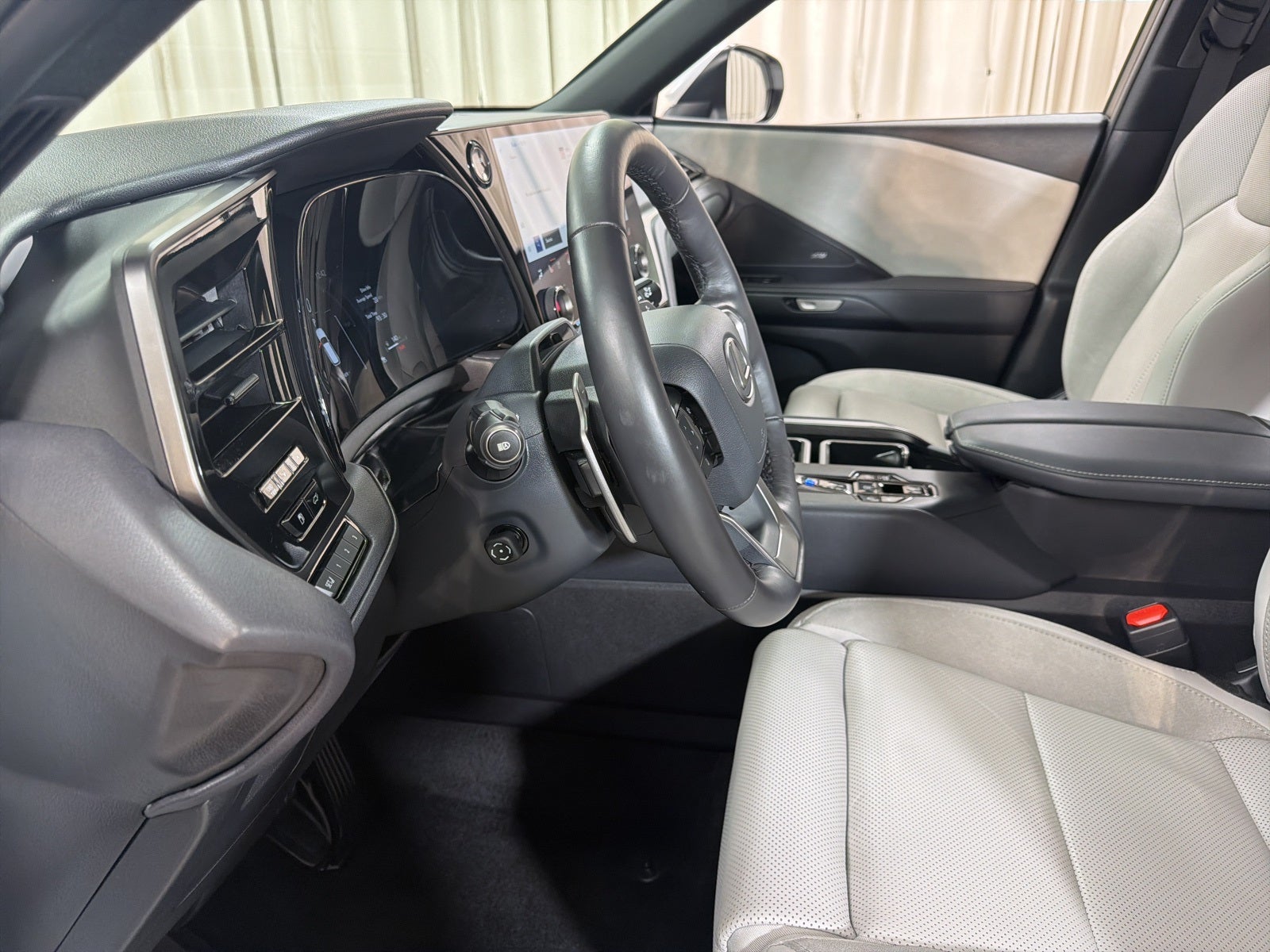 2025 Lexus TX 550h+ Luxury