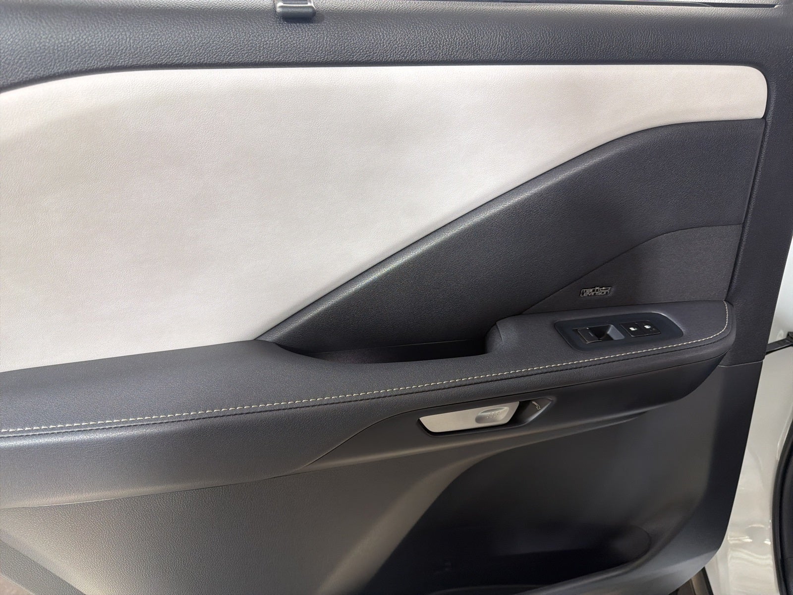 2025 Lexus TX 550h+ Luxury