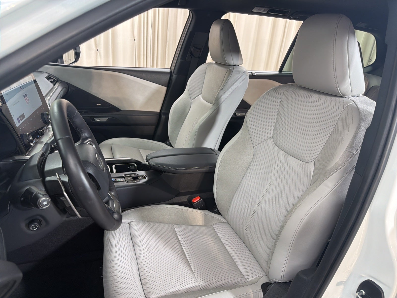 2025 Lexus TX 550h+ Luxury