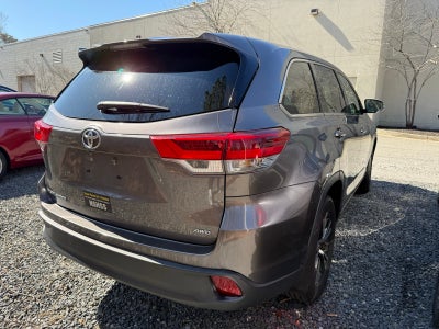 2017 Toyota Highlander LE