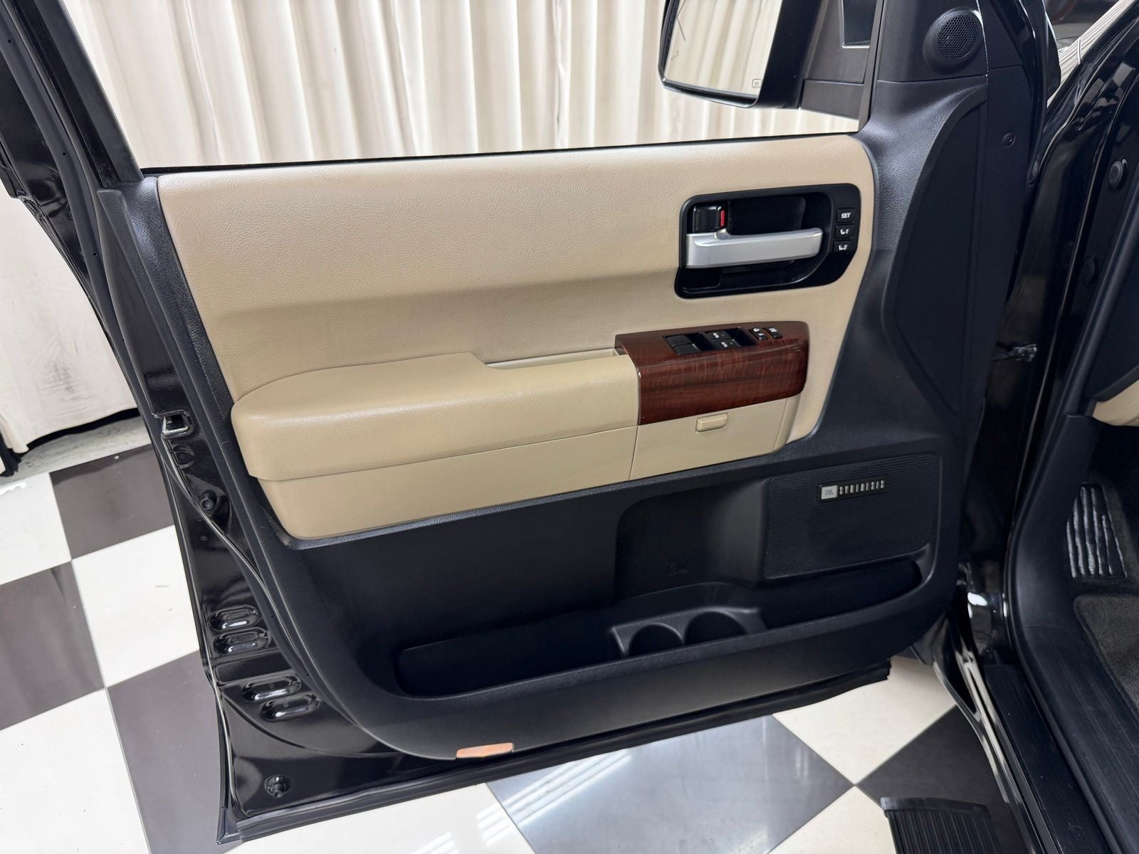 2012 Toyota Sequoia Platinum