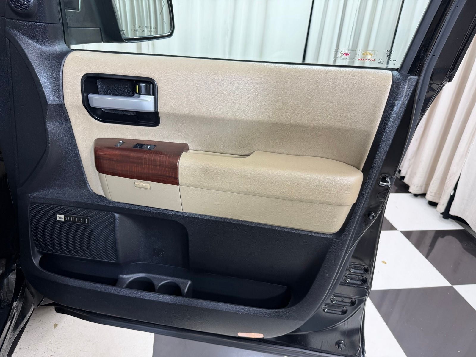 2012 Toyota Sequoia Platinum