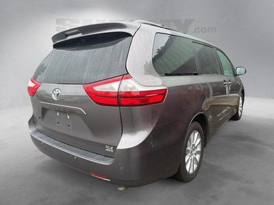 2017 Toyota Sienna XLE Premium 7 Passenger
