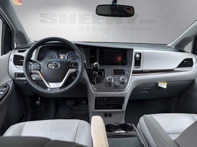 2017 Toyota Sienna XLE Premium 7 Passenger